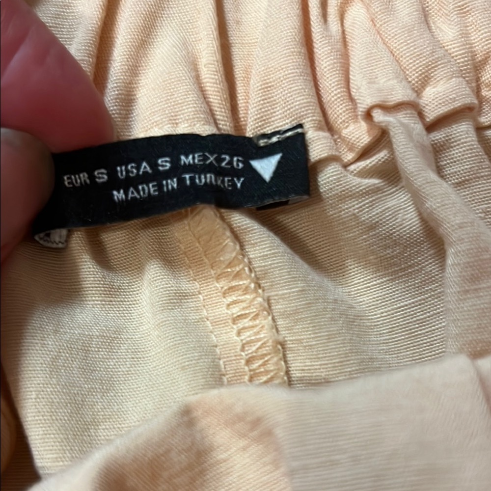 Zara spaghetti strap linen peach colored dress with pockets - Picture 2 of 3
